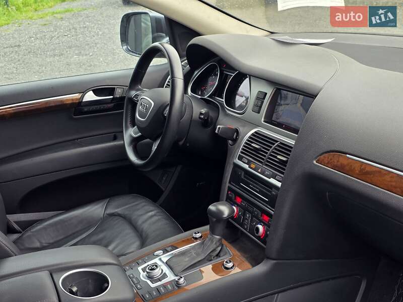 Позашляховик / Кросовер Audi Q7 2015 в Тернополі