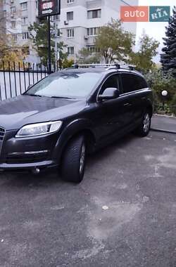 Внедорожник / Кроссовер Audi Q7 2007 в 