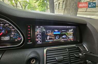 Позашляховик / Кросовер Audi Q7 2013 в 