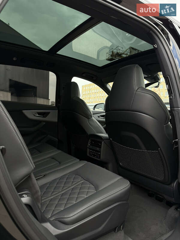 Внедорожник / Кроссовер Audi Q7 2025 в Киеве