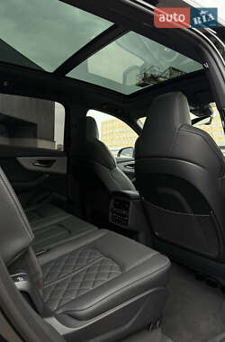 Внедорожник / Кроссовер Audi Q7 2025 в 
