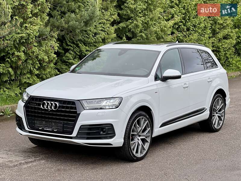 Позашляховик / Кросовер Audi Q7 2018 в Рівному