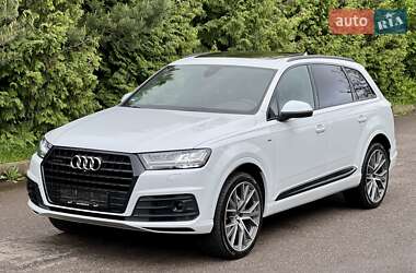Внедорожник / Кроссовер Audi Q7 2018 в 