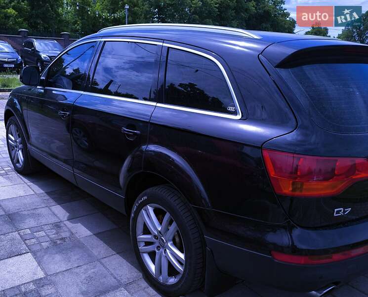 Внедорожник / Кроссовер Audi Q7 2007 в Чернигове