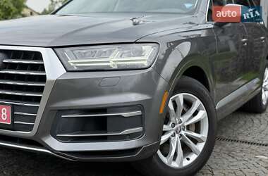 Внедорожник / Кроссовер Audi Q7 2019 в 