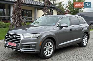 Внедорожник / Кроссовер Audi Q7 2019 в 
