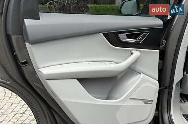 Внедорожник / Кроссовер Audi Q7 2019 в 