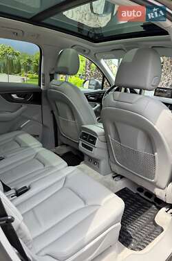 Внедорожник / Кроссовер Audi Q7 2019 в 