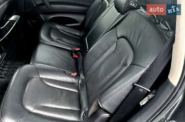 Позашляховик / Кросовер Audi Q7 2010 в 