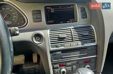 Позашляховик / Кросовер Audi Q7 2014 в 