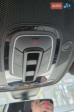 Внедорожник / Кроссовер Audi Q7 2021 в 