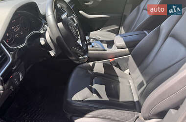 Внедорожник / Кроссовер Audi Q7 2017 в 