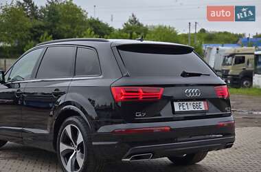 Внедорожник / Кроссовер Audi Q7 2018 в 