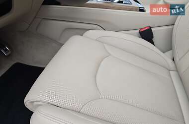 Внедорожник / Кроссовер Audi Q7 2018 в 