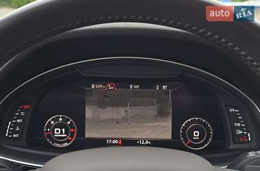 Внедорожник / Кроссовер Audi Q7 2018 в 