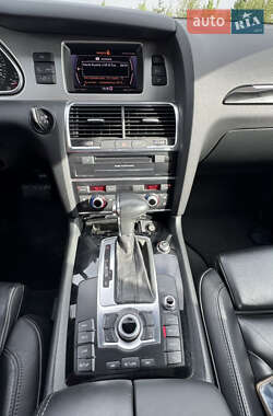 Внедорожник / Кроссовер Audi Q7 2013 в 