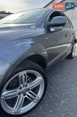 Внедорожник / Кроссовер Audi Q7 2013 в 