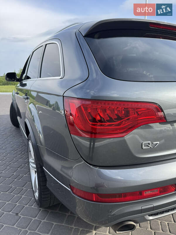 Внедорожник / Кроссовер Audi Q7 2013 в Житомире