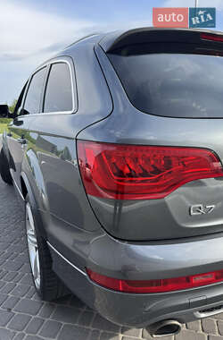 Внедорожник / Кроссовер Audi Q7 2013 в 