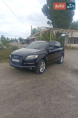 Внедорожник / Кроссовер Audi Q7 2007 в 