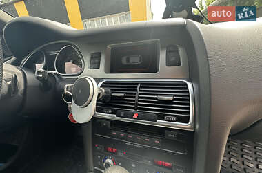 Внедорожник / Кроссовер Audi Q7 2009 в 