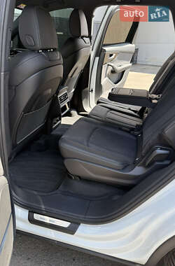 Внедорожник / Кроссовер Audi Q7 2025 в 