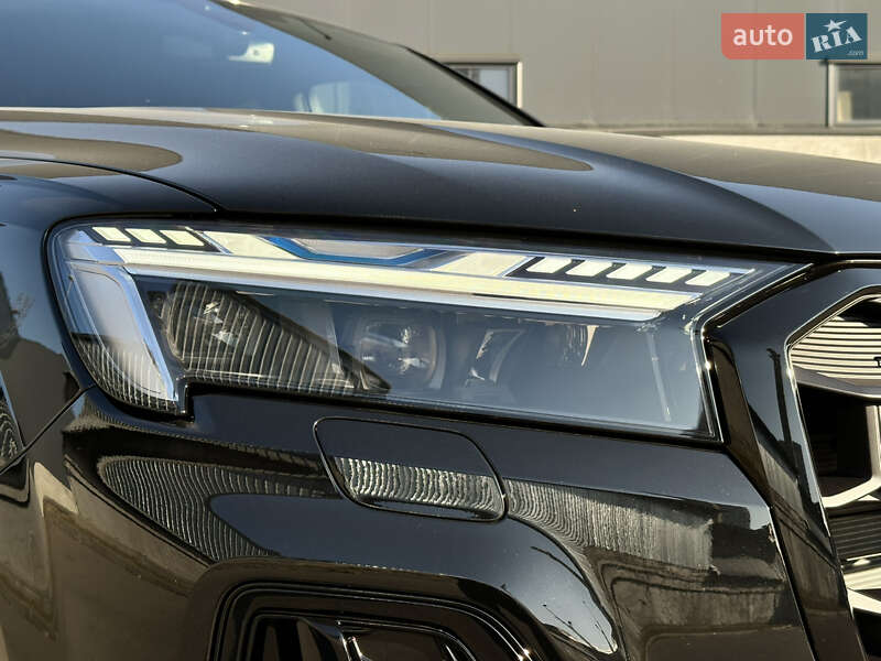 Внедорожник / Кроссовер Audi Q7 2025 в Киеве