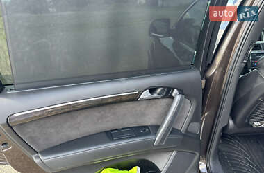 Внедорожник / Кроссовер Audi Q7 2011 в 