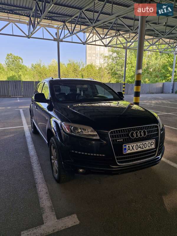 Позашляховик / Кросовер Audi Q7 2007 в Харкові
