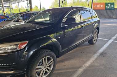 Внедорожник / Кроссовер Audi Q7 2007 в 