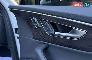 Внедорожник / Кроссовер Audi Q7 2023 в 