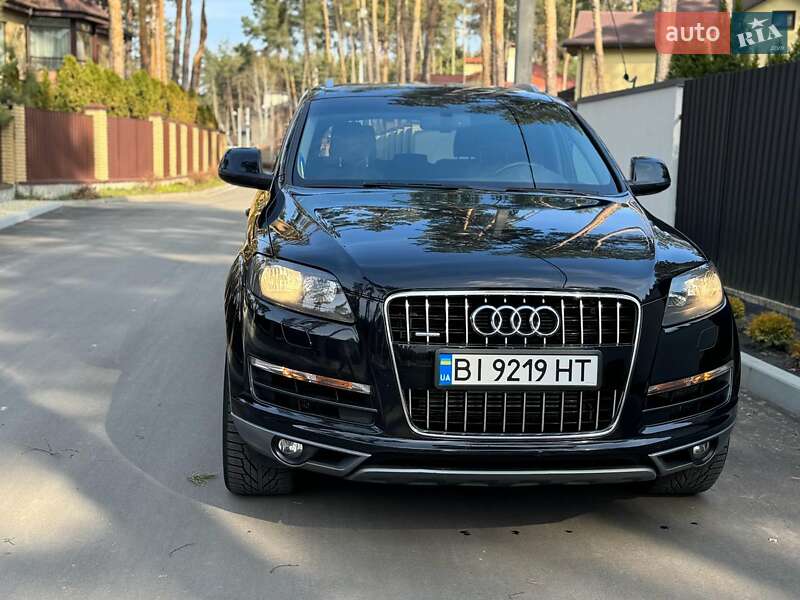 Позашляховик / Кросовер Audi Q7 2011 в Полтаві