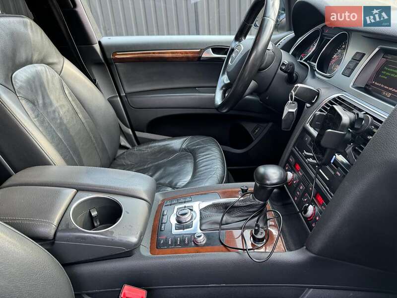 Позашляховик / Кросовер Audi Q7 2011 в Полтаві