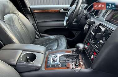 Внедорожник / Кроссовер Audi Q7 2011 в 