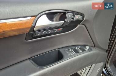 Внедорожник / Кроссовер Audi Q7 2014 в 