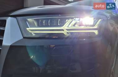 Позашляховик / Кросовер Audi Q7 2017 в 