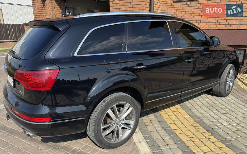Позашляховик / Кросовер Audi Q7 2013 в Луцьку