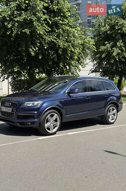 Внедорожник / Кроссовер Audi Q7 2012 в 