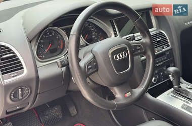 Внедорожник / Кроссовер Audi Q7 2008 в 