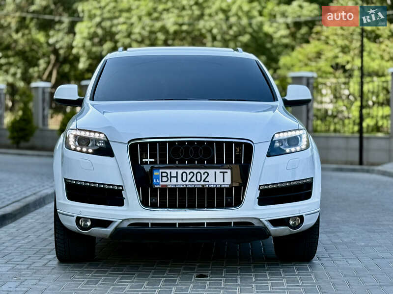 Внедорожник / Кроссовер Audi Q7 2014 в Одессе