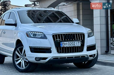 Позашляховик / Кросовер Audi Q7 2014 в 