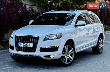 Позашляховик / Кросовер Audi Q7 2014 в 