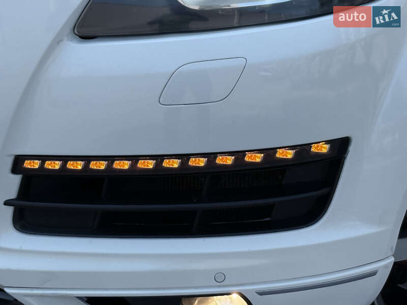 Внедорожник / Кроссовер Audi Q7 2014 в Одессе
