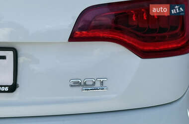 Позашляховик / Кросовер Audi Q7 2014 в 