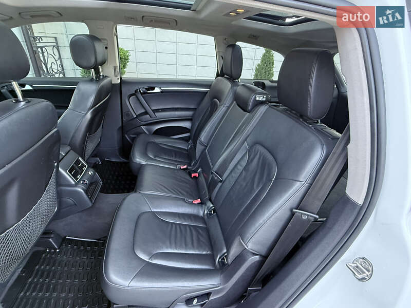 Внедорожник / Кроссовер Audi Q7 2014 в Одессе
