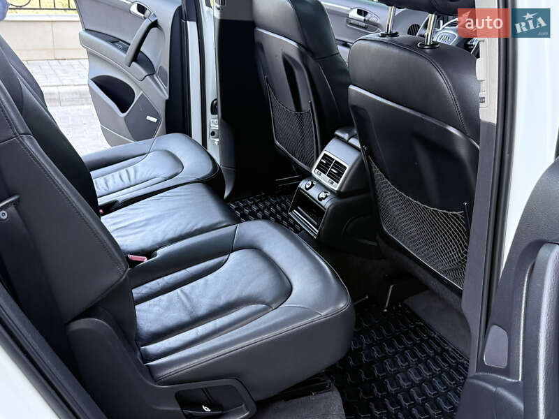 Внедорожник / Кроссовер Audi Q7 2014 в Одессе