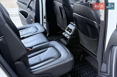 Позашляховик / Кросовер Audi Q7 2014 в 