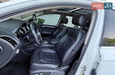 Позашляховик / Кросовер Audi Q7 2014 в 