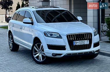 Позашляховик / Кросовер Audi Q7 2014 в 
