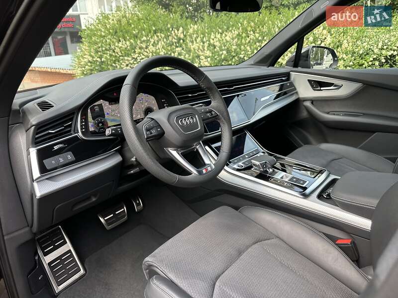 Внедорожник / Кроссовер Audi Q7 2024 в Киеве